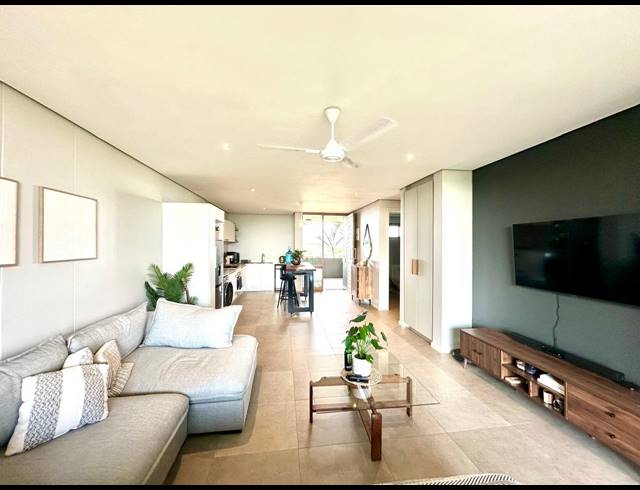 2 BEDROOM APARTMENT FOR SALE IN SHEFFIELD BEACH